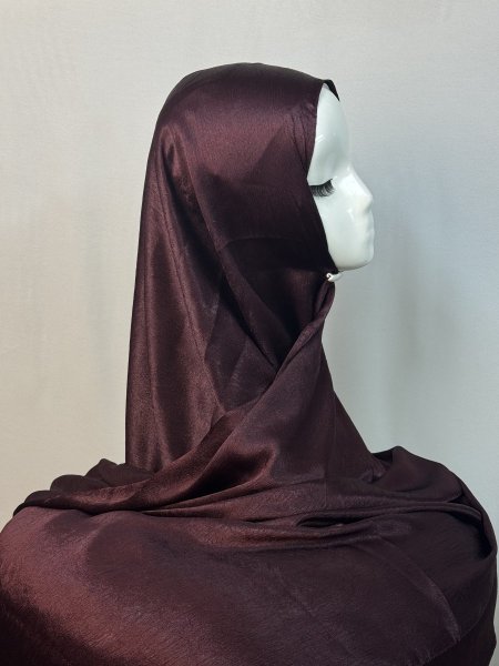 بيرجندي غامق