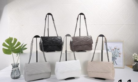 شنطة جلد ساده